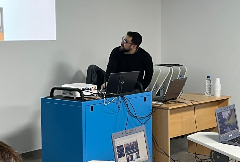 Curso Introduccion a la ia para la Producción Local: De la Teoría a la Aplicación en el Polo TecnológicoCurso Introduccion a la ia